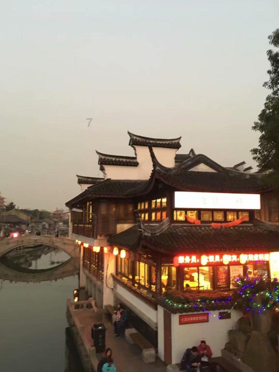 泰坦黎明